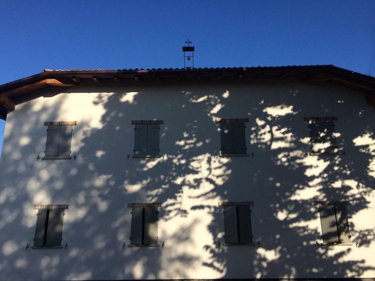 Villa Pacchioni Cavezzo Екстериор снимка